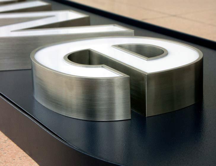 1718243293113497.jpg 深圳發光字制作工藝細節.jpg